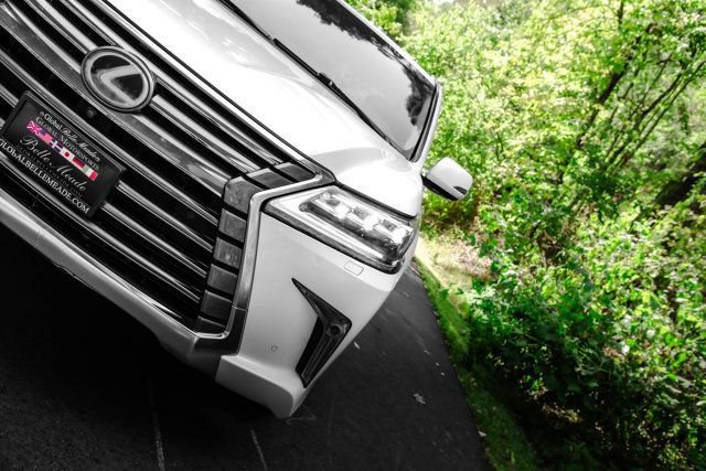 Used 2016 Lexus LX 570 4WD w/ Luxury Package image 10