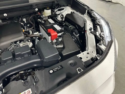 Used 2025 Toyota RAV4 XLE image 66