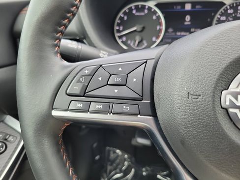 Used 2024 Nissan Sentra SR w/ SR Premium Package image 23