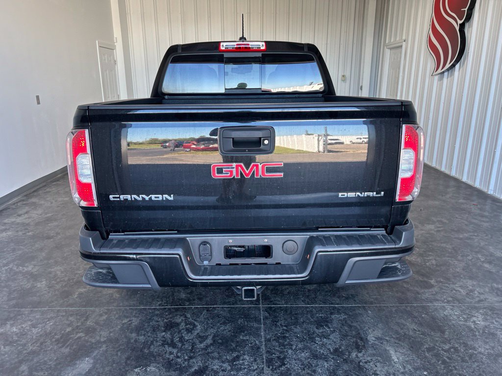 Used 2018 GMC Canyon Denali AWD/4WD image 3
