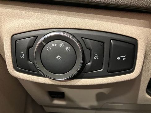 Used 2017 Lincoln MKC Premiere image 37