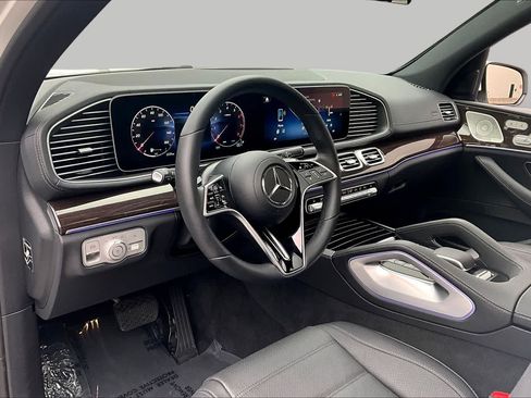 Certified 2026 Mercedes-Benz GLS 450 4MATIC image 15