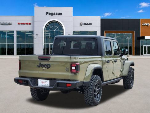 New 2026 Jeep Gladiator Sport AWD/4WD image 5