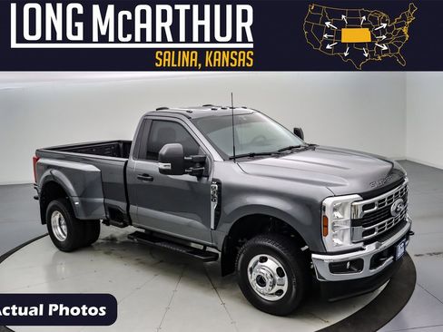 Certified 2025 Ford F350 XLT image 1