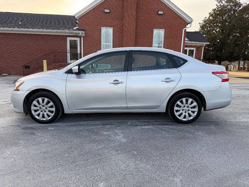 Used 2015 Nissan Sentra SV image 8