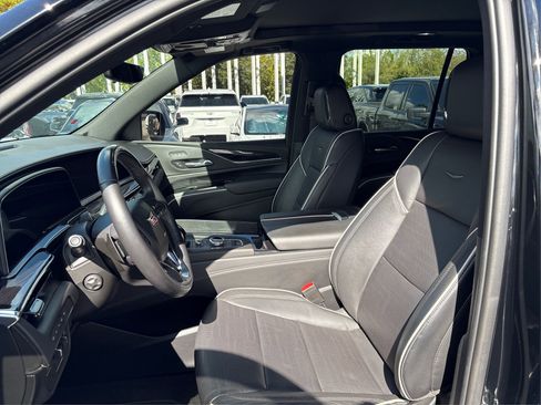 Used 2023 Cadillac Escalade Sport image 10