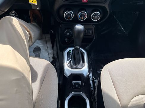Used 2015 Jeep Renegade Sport w/ Power & Air Group AWD/4WD image 21