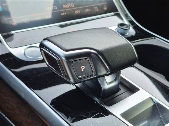 Used 2020 Audi Q8 Prestige w/ Prestige Package AWD/4WD image 12