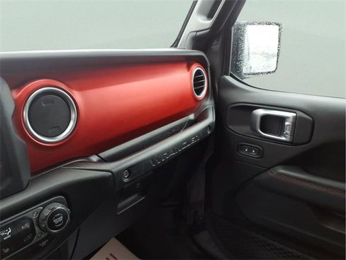 Used 2020 Jeep Wrangler Unlimited Rubicon w/ LED Lighting Group image 18