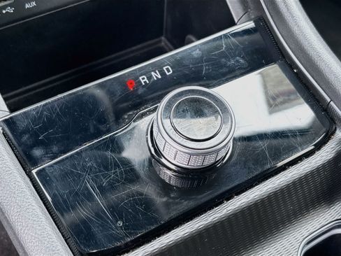 Used 2024 Jeep Grand Cherokee Laredo RWD image 16
