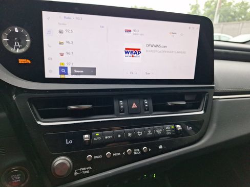 Used 2025 Lexus ES 350 Ultra Luxury FWD image 26