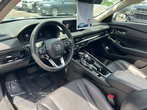 Used 2024 Honda Accord Touring image 29