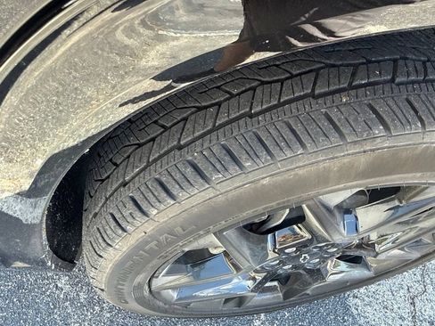 Used 2024 Chevrolet Traverse RS w/ LPO, Floor Liner Package AWD/4WD image 33