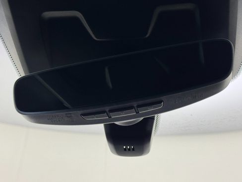 Used 2025 Porsche 911 Carrera image 40