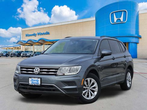 Used 2018 Volkswagen Tiguan S image 1