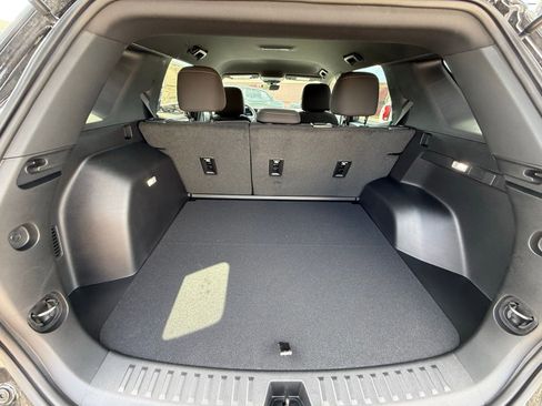 New 2026 Chevrolet Equinox LT FWD image 9