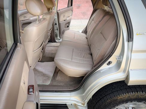 Used 2002 Toyota 4Runner Limited AWD/4WD image 32