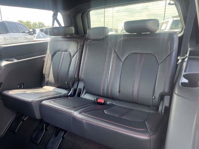 Used 2023 Ford Expedition Max Limited AWD/4WD image 16