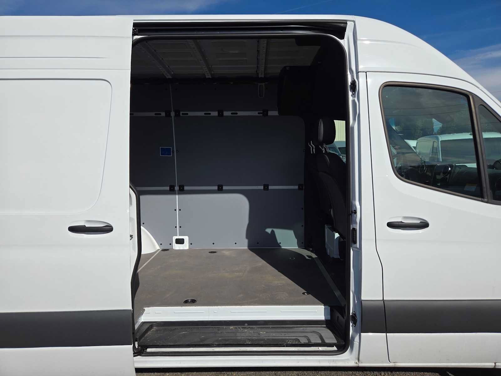 Used 2026 Mercedes-Benz Sprinter 2500 image 12