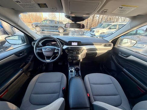 Used 2022 Ford Escape S AWD/4WD image 10