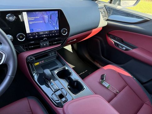 Used 2024 Lexus NX 250 FWD image 36