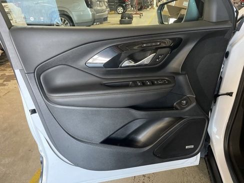 Certified 2023 GMC Terrain AT4 w/ Infotainment Package II image 11