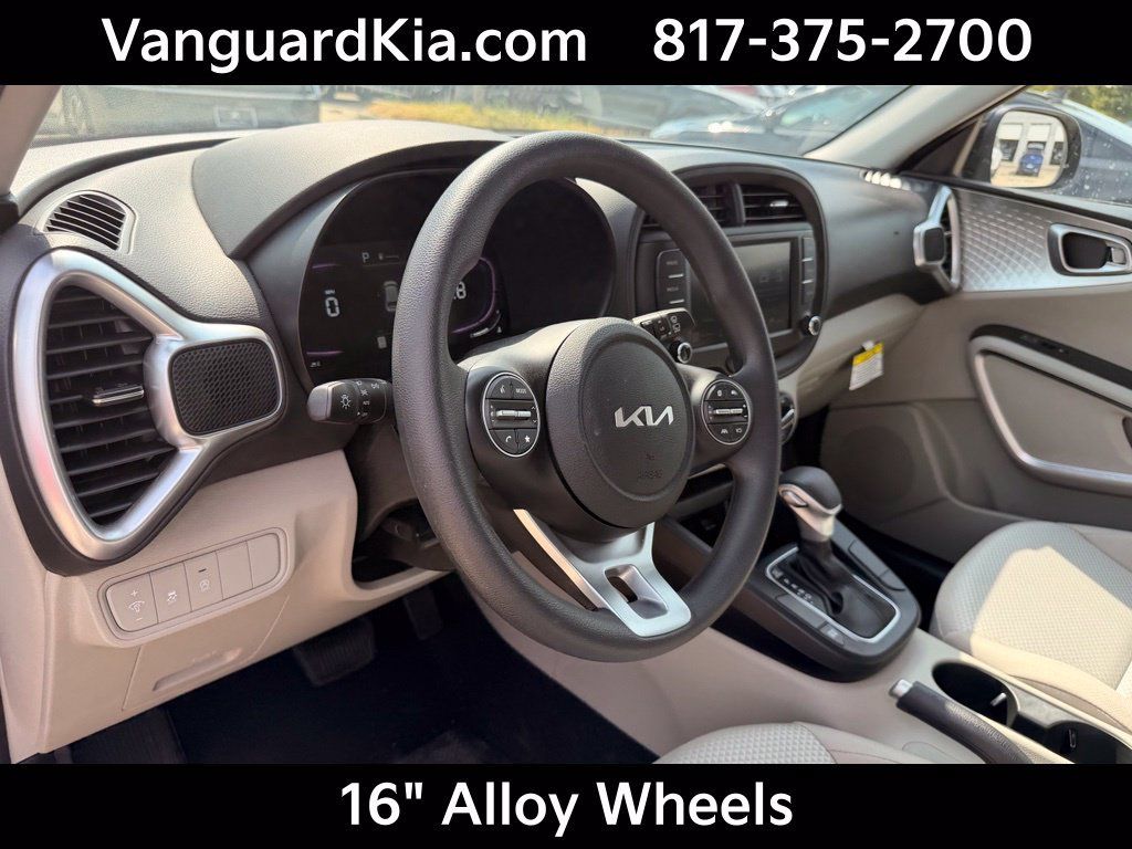 Certified 2023 Kia Soul LX FWD image 14