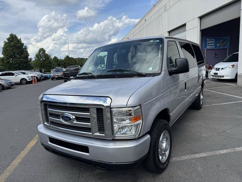 Used 2013 Ford E-350 and Econoline 350 XLT RWD image 32