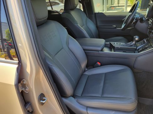 Used 2024 Lexus GX 550 AWD/4WD image 28