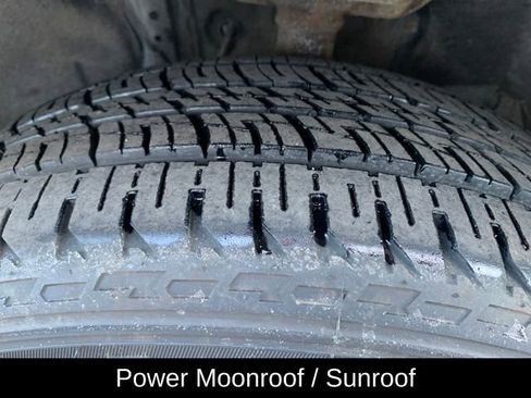 Used 2021 Toyota Highlander XSE image 11