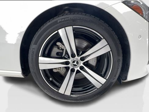 Used 2025 Mercedes-Benz C 300 Sedan image 14