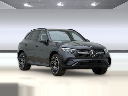 Used 2026 Mercedes-Benz GLC 300 4MATIC image 7