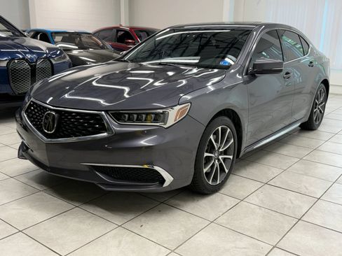 Used 2018 Acura TLX w/ Technology Package FWD image 3
