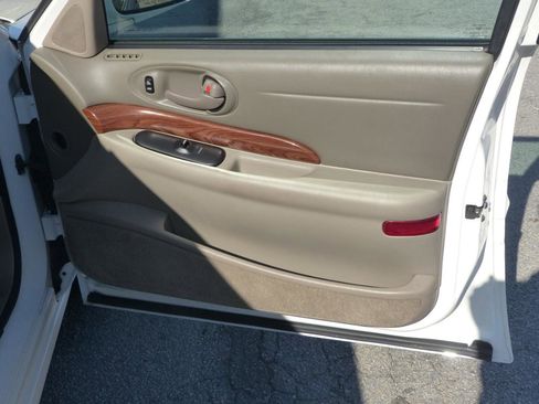 Used 2003 Buick Le Sabre Custom w/ Best Seller Package image 12