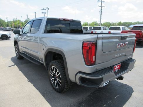 Certified 2024 GMC Sierra 1500 AT4 w/ Technology Package AWD/4WD image 10