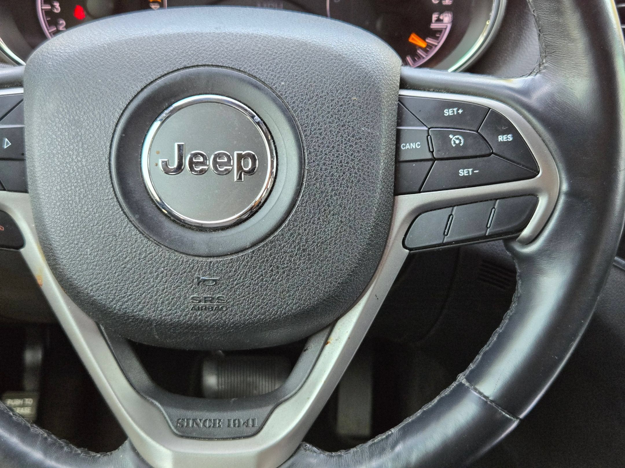 Used 2018 Jeep Grand Cherokee Limited w/ Luxury Group II RWD image 22