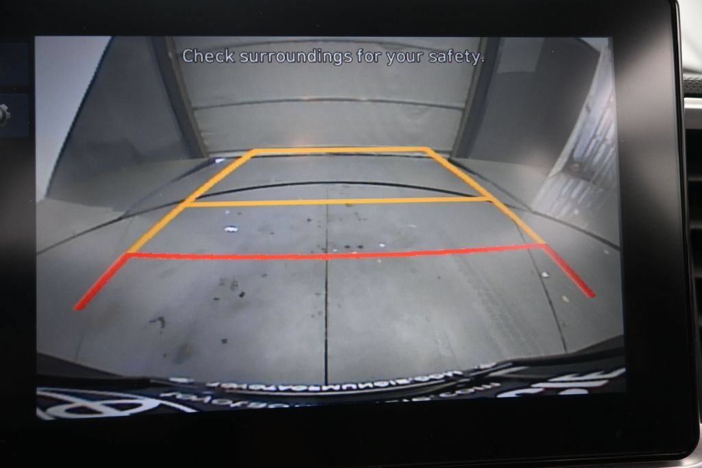 Used 2025 Hyundai Venue SEL FWD image 20