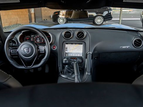 Used 2015 Dodge Viper w/ Quick Order Package 22J GT RWD image 25