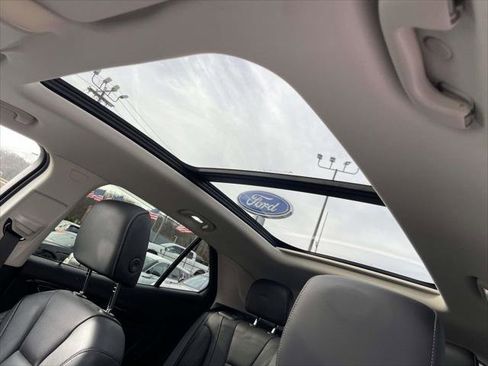 Used 2021 Buick Envision Essence w/ Sport Touring Package image 20