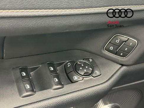 Used 2024 Ford Expedition XLT AWD/4WD image 31