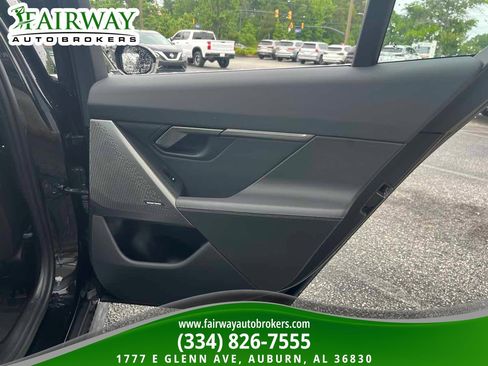 Used 2024 BMW 530i w/ Premium Package image 31