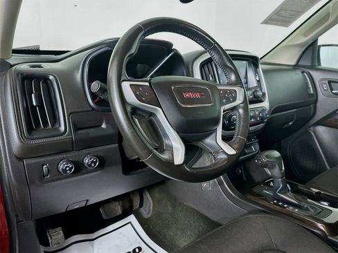 Used 2015 GMC Canyon SLE image 9