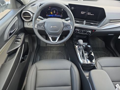 New 2026 Chevrolet Trax ACTIV FWD image 12