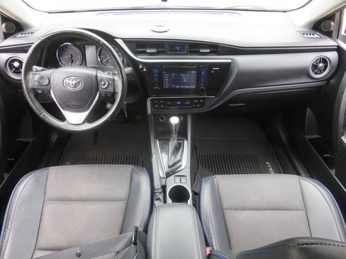 Used 2017 Toyota Corolla SE FWD image 12