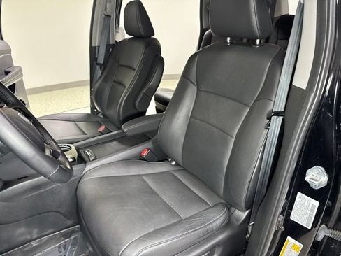 Used 2021 Honda Pilot Touring image 17