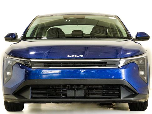 Used 2025 Kia K4 FWD image 2