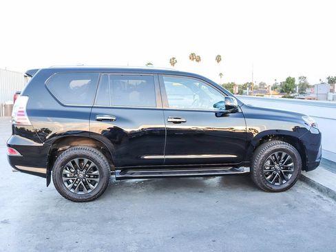 Used 2022 Lexus GX 460 Premium w/ Premium Package AWD/4WD image 13