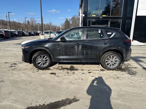 New 2025 MAZDA CX-5 AWD 2.5 S w/ Preferred Package image 2