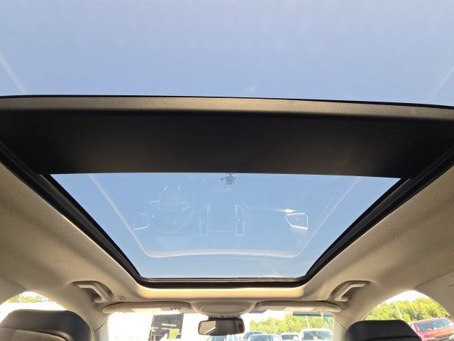 Used 2022 Ford Edge Titanium AWD/4WD image 45