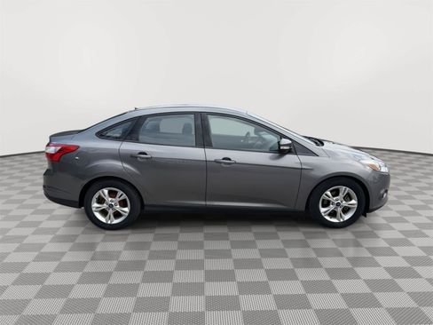 Used 2014 Ford Focus SE FWD image 6